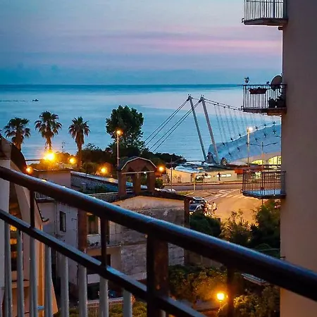 Διαμέρισμα Neverending Sea Luxury In Center Σαλέρνο