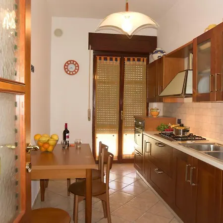 Neverending Sea Luxury In Center Σαλέρνο